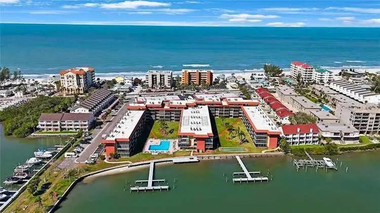 19701 Gulf Boulevard 407, INDIAN SHORES