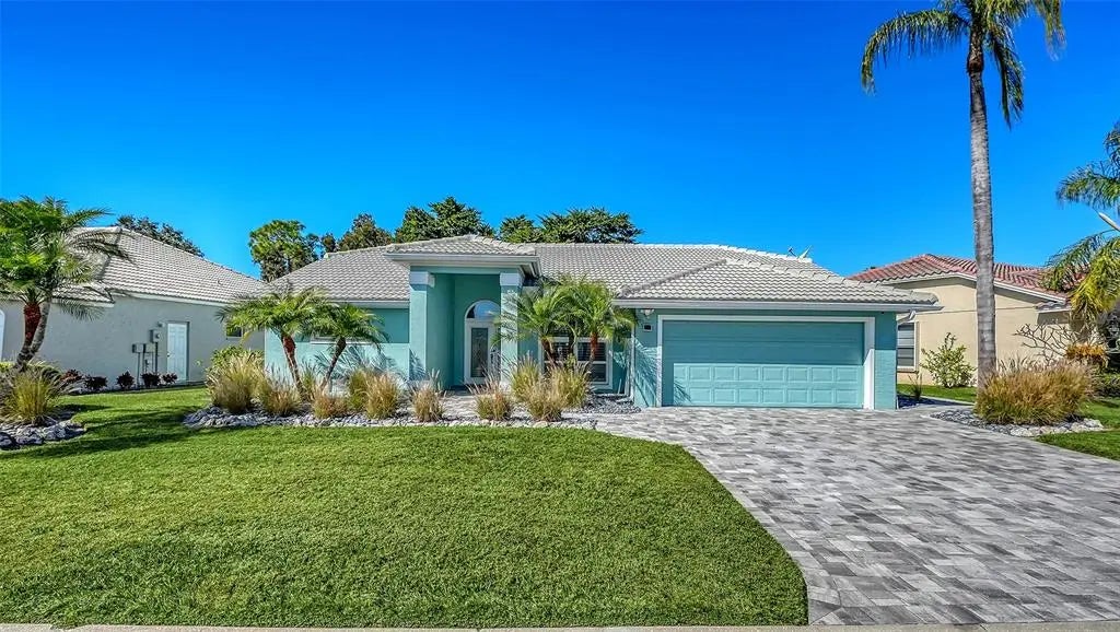 8972 Huntington Pointe Drive, SARASOTA