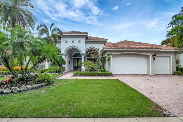 9630 Tree Tops Lake Road, TAMPA