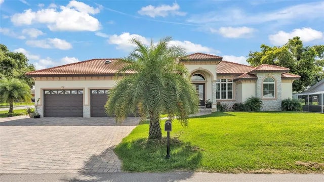 803 Lake Jessie Drive, WINTER HAVEN