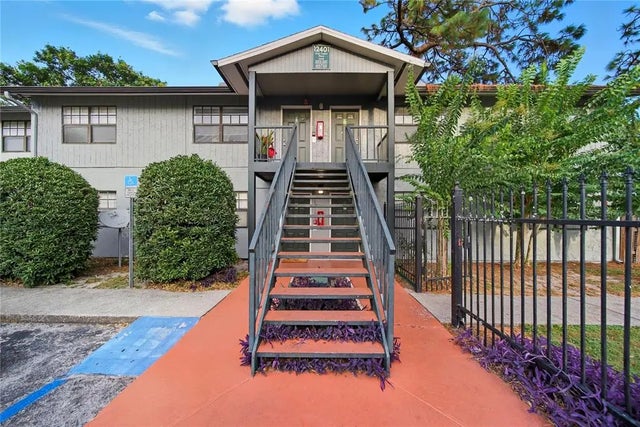 12401 Oak Cedar Place 201, TAMPA