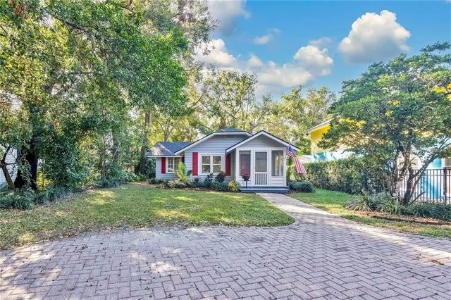 628 Forest Street, WINDERMERE