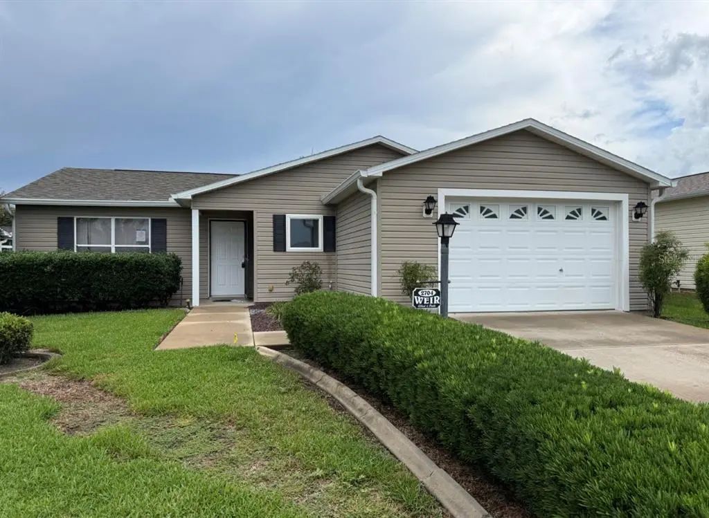 2704 Benavides Drive, THE VILLAGES
