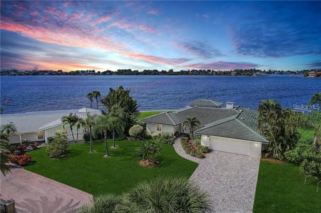 7692 Cove Terrace, SARASOTA