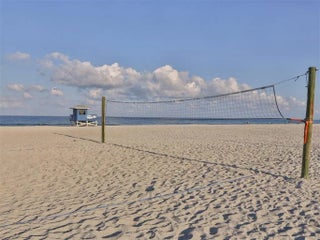 Gulf Shores Realty: 61 d4d0d37ede2d2f06b2c97991698fb998 s