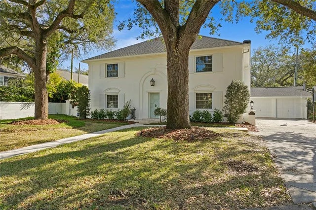 4704 W Brookwood Drive, TAMPA