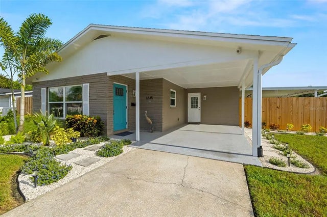6545 S West Shore Circle, TAMPA