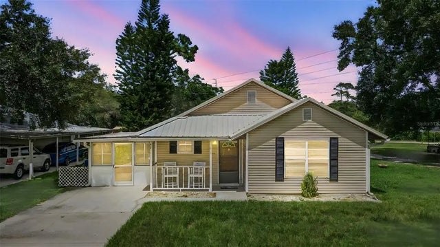 677 E Warner Street, GROVELAND