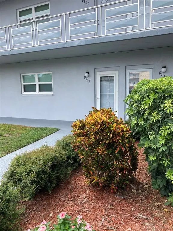 5660 80th Street N D103, ST PETERSBURG