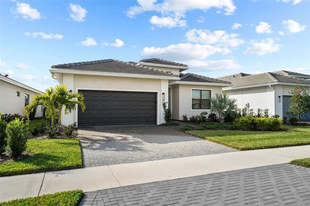 17702 Cresswind Terrace, BRADENTON