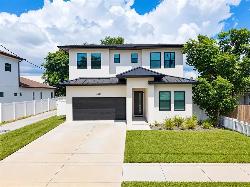3011 W North B Street, TAMPA