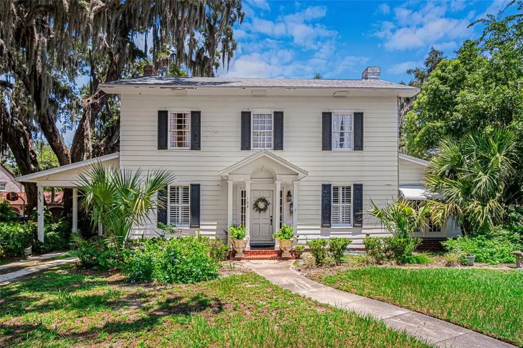 102 Palmora Boulevard, LEESBURG
