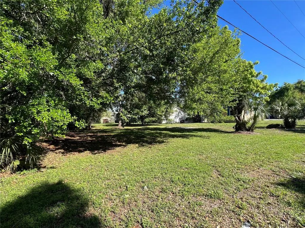 10105 N 16 Street, TAMPA