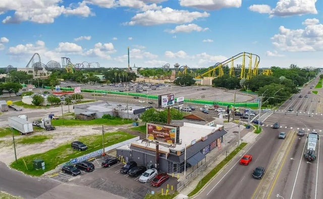 9002 N 40th Street, TAMPA