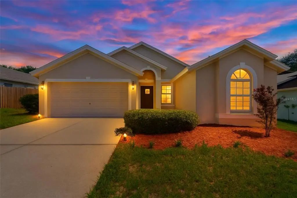 418 Henderson Avenue, SEFFNER