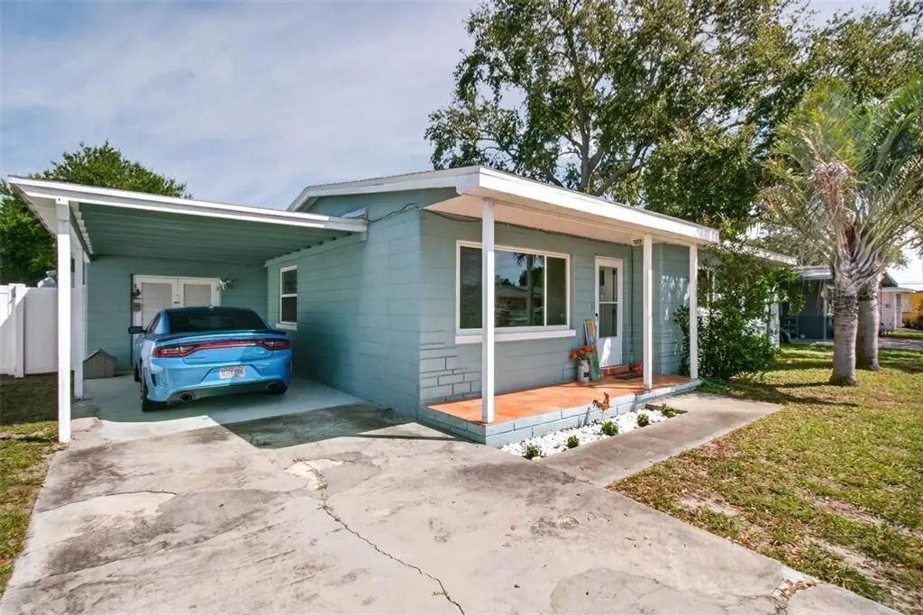 10735 63rd Avenue, SEMINOLE