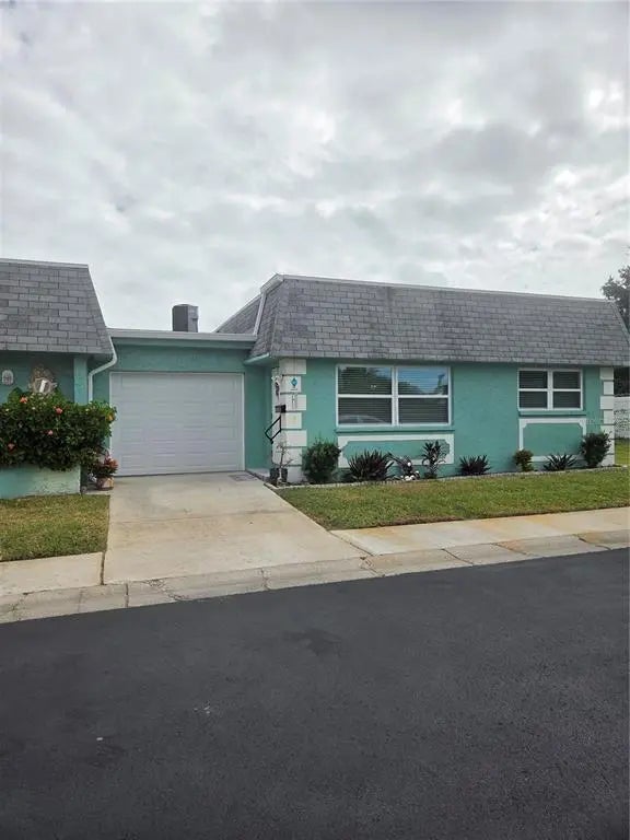 8445 N Phillip N 13, PINELLAS PARK