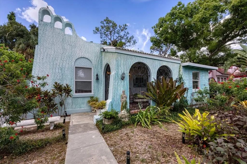1370 13th Street, SARASOTA