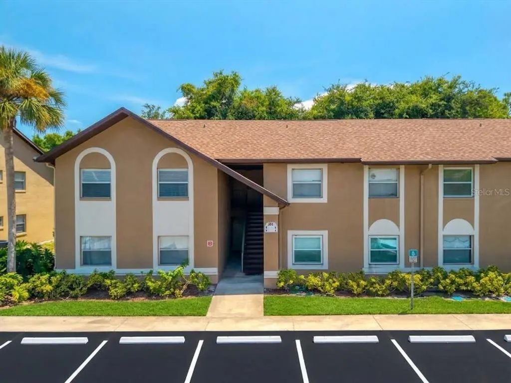 265 Spring Dr 1, MERRITT ISLAND