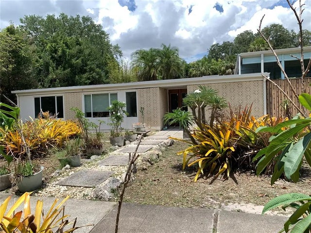 3301 W Corona Street, TAMPA