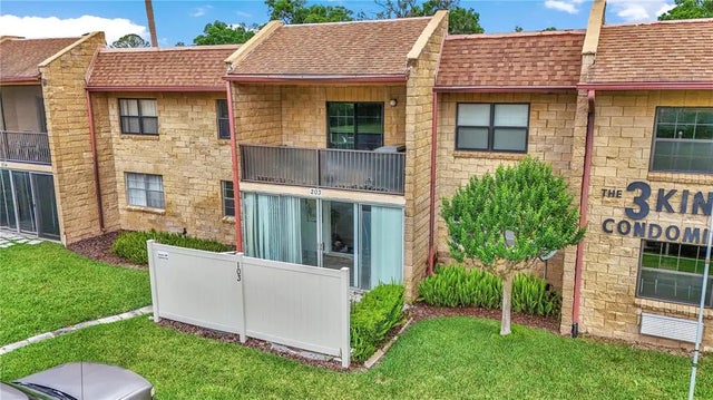 2837 Ne 3rd Street 103, OCALA