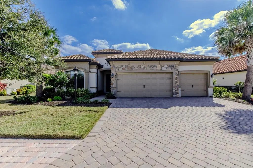 7143 Whittlebury Trail, BRADENTON