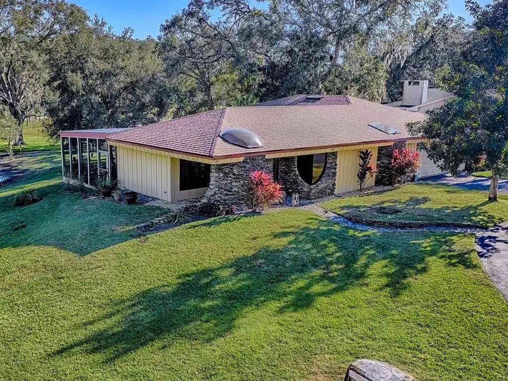 2314 Hillside Drive, MOUNT DORA