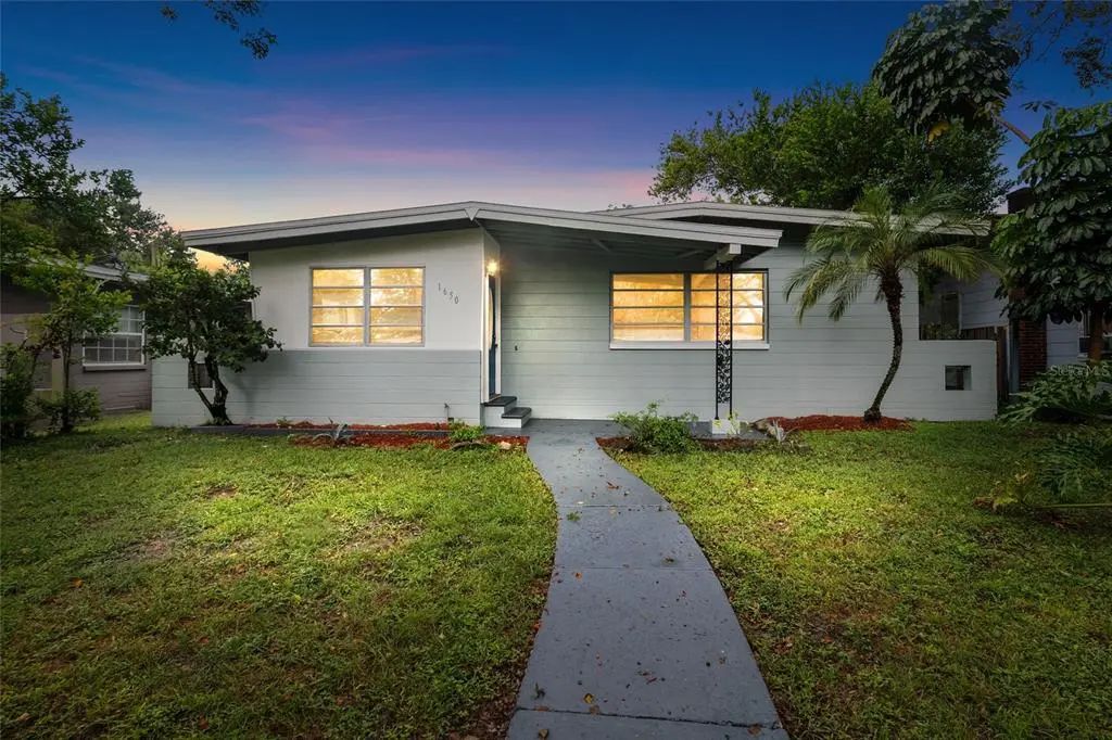1650 49th Avenue N, ST. PETERSBURG