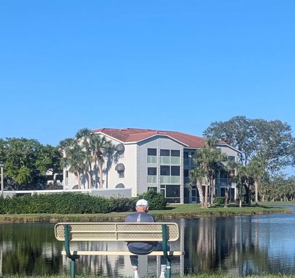 9300 Clubside Circle 1308, SARASOTA