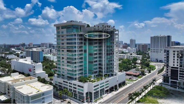 540 N Tamiami Trail 1702, SARASOTA