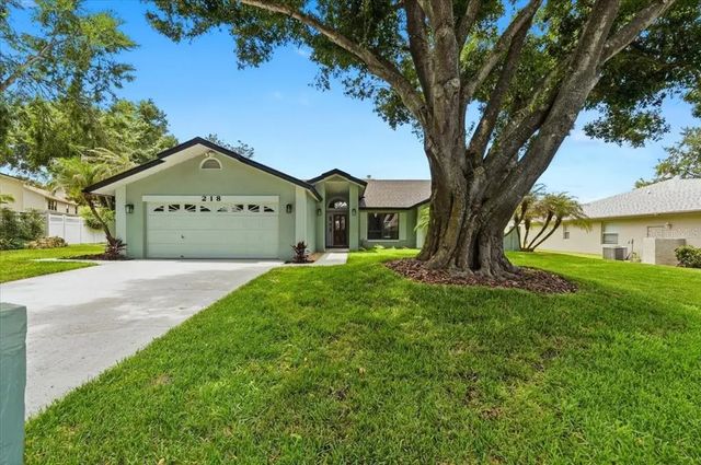 218 Hartridge Hills Drive, WINTER HAVEN