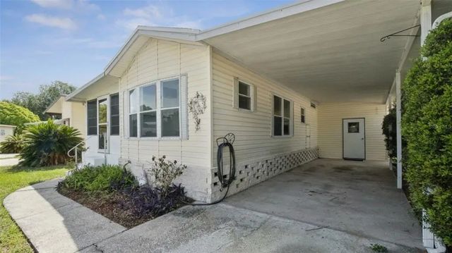 50989 Highway 27 21, DAVENPORT