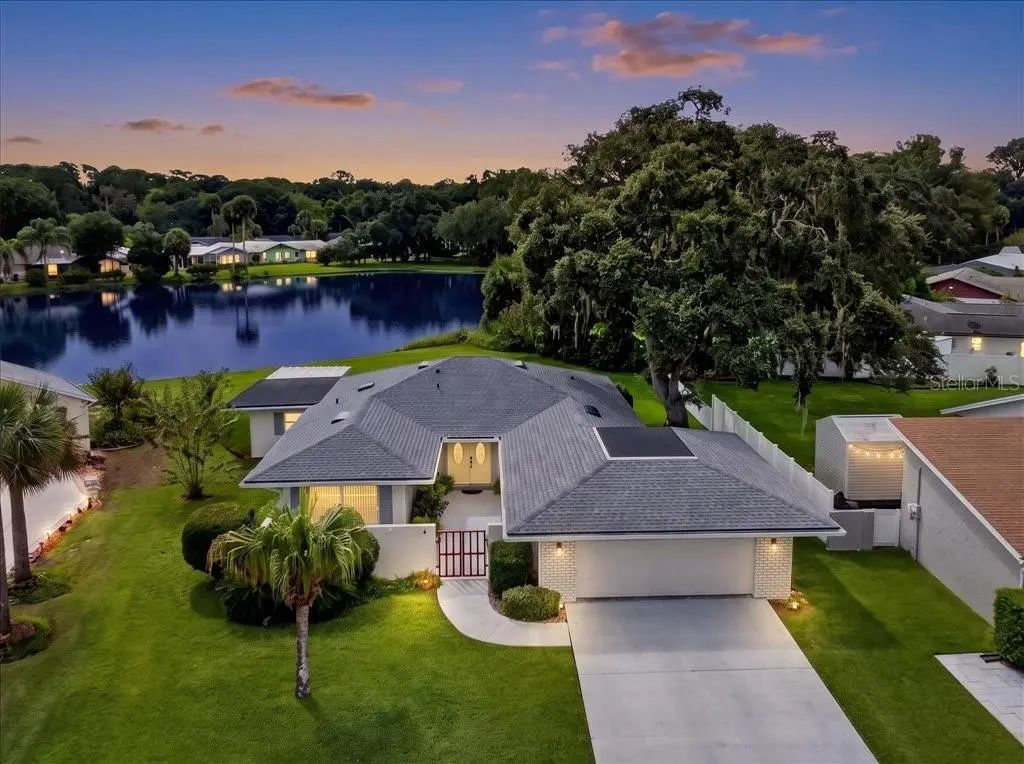 4 Cooper Court, PALM COAST