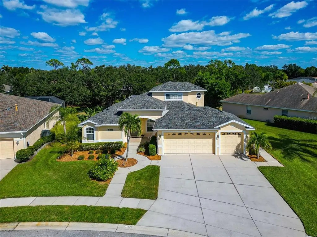 10937 Bluestem Circle, LAKEWOOD RANCH