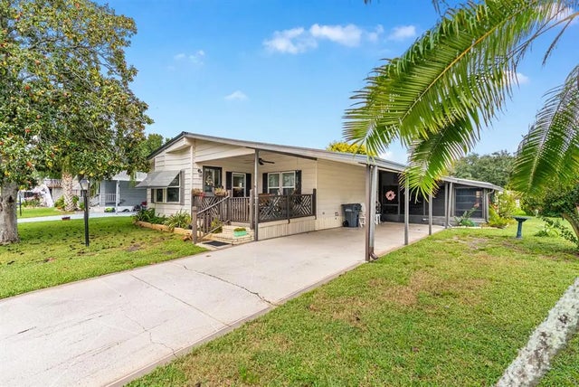 412 Tivoli Park Dr, DAVENPORT