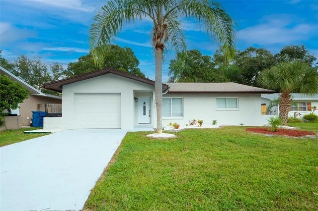 1806 Forest Drive, OLDSMAR
