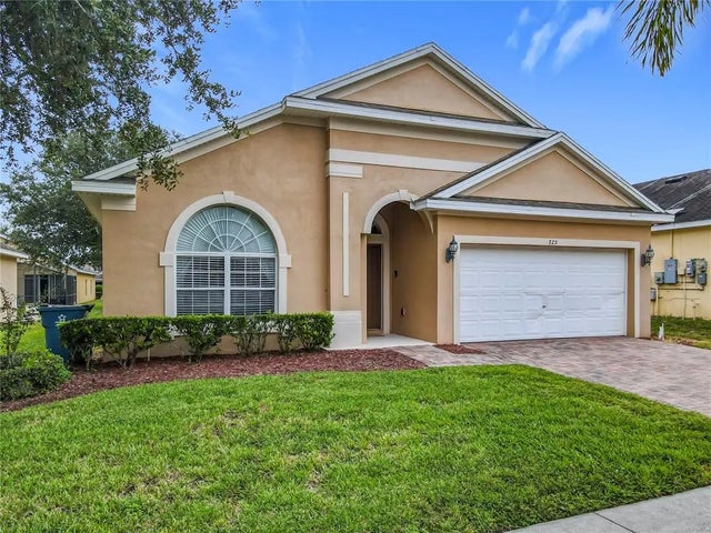 725 Andalusia Loop, DAVENPORT
