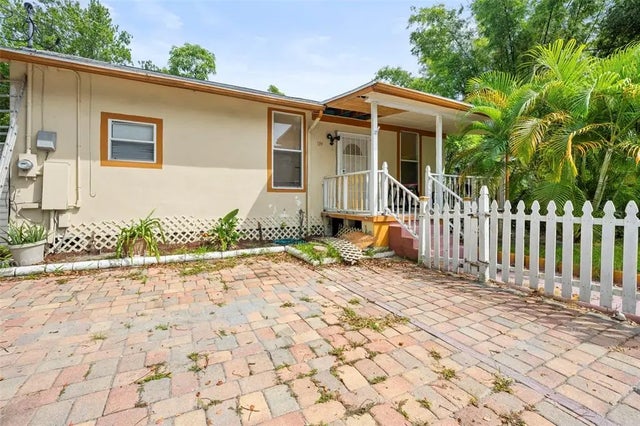 109 W Floribraska Avenue, TAMPA
