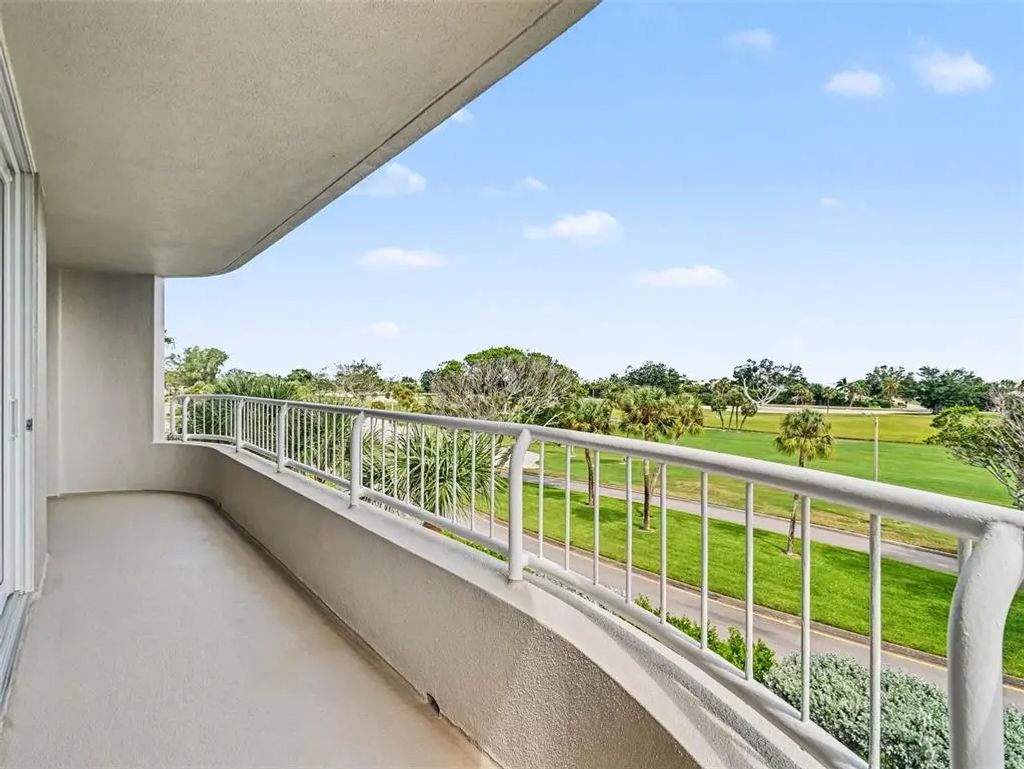 775 Longboat Club Road 304, LONGBOAT KEY