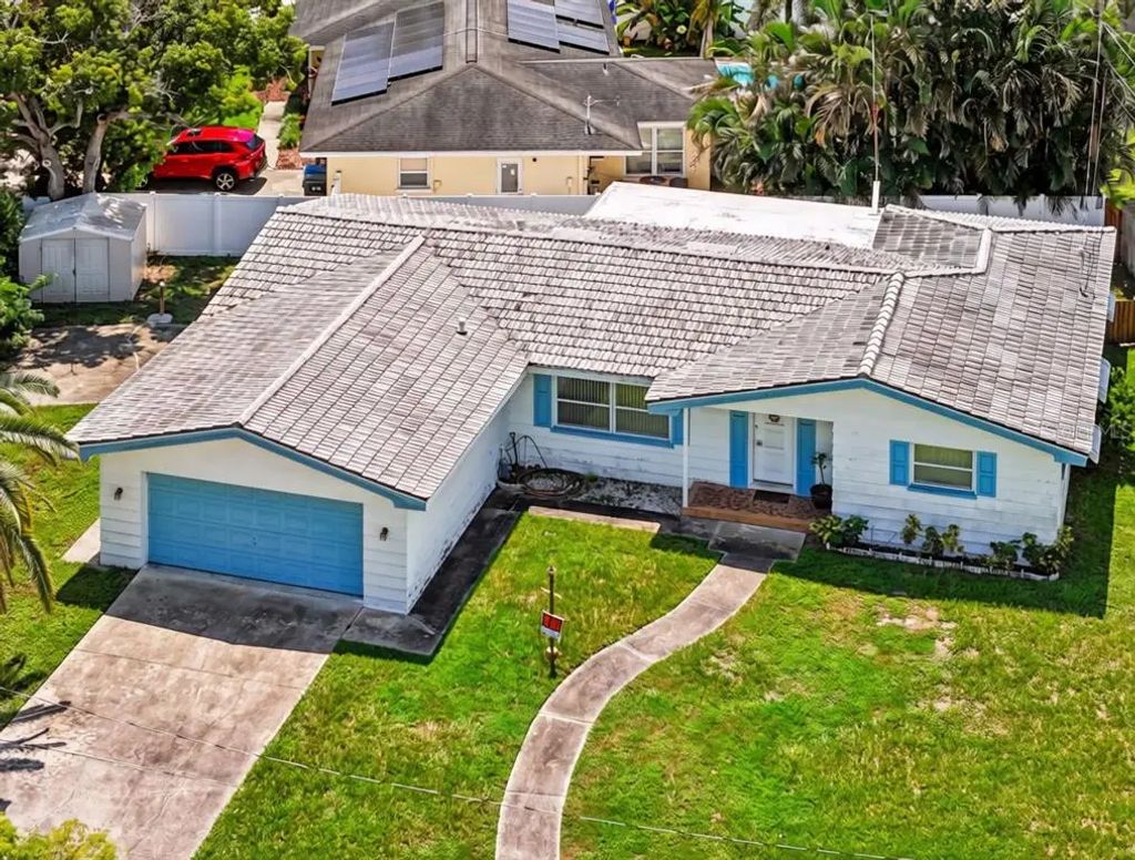 2199 Nottingham Drive, CLEARWATER