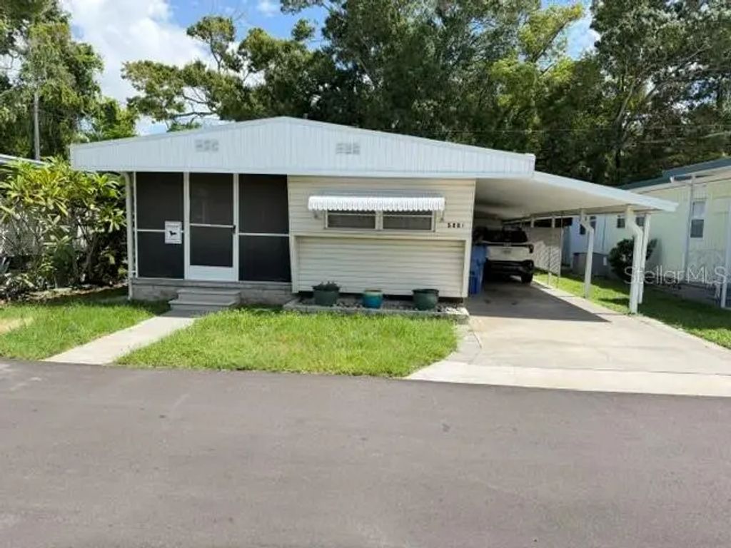 5881 29th Way N 6, ST PETERSBURG