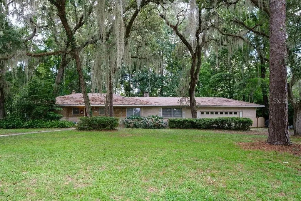 100 Nw 32nd Street, GAINESVILLE