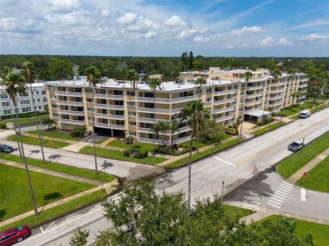 1200 N Shore Drive Ne 204, ST PETERSBURG