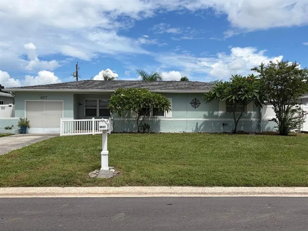 6017 43rd Avenue N, ST. PETERSBURG