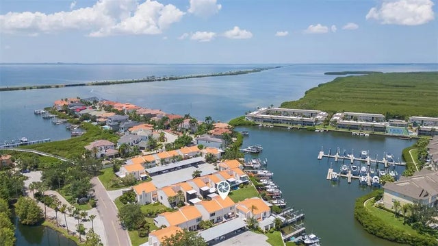 4205 Fogcutter Court, TAMPA