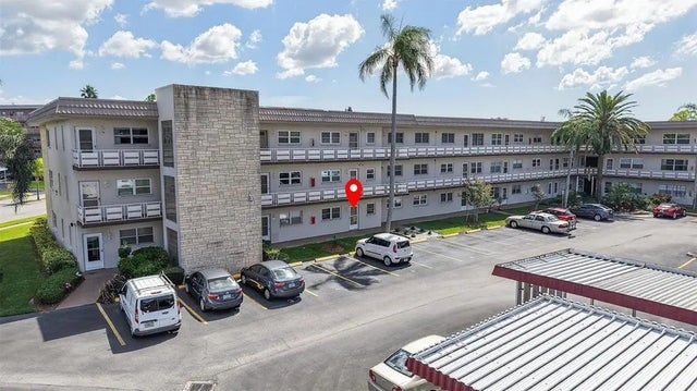 5530 80th Street N B106, ST PETERSBURG