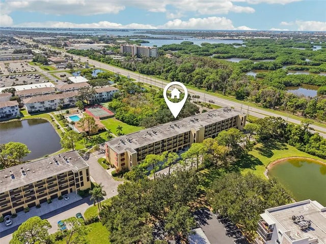 5849 Park Street N 202, ST PETERSBURG