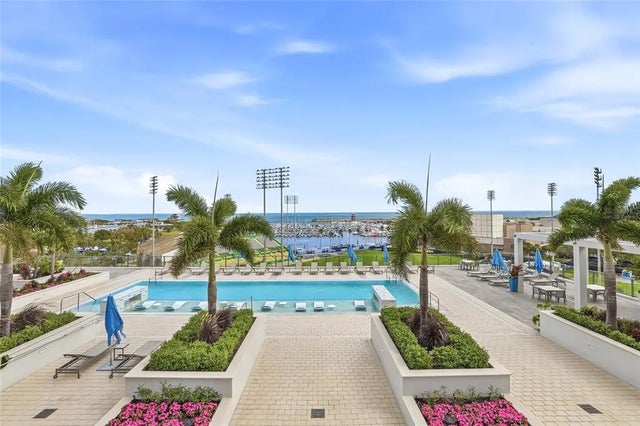 301 1st Street S 802, ST PETERSBURG