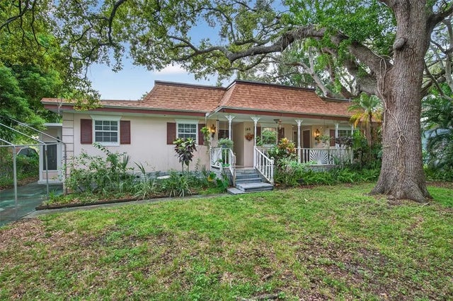 146 Velma Drive W, LARGO