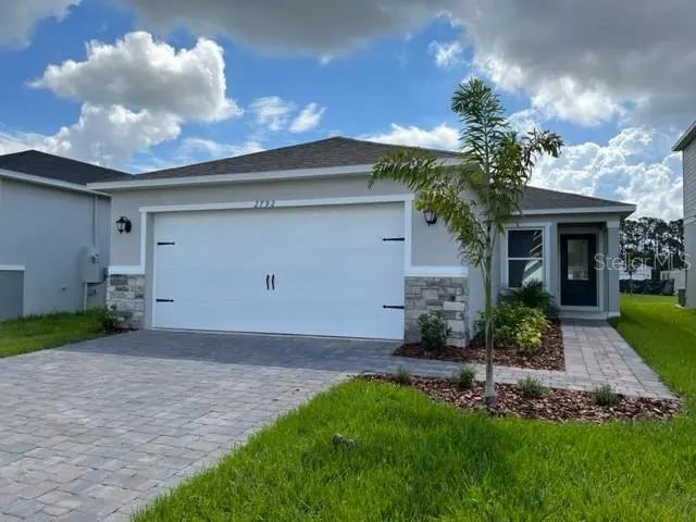 2792 Meadow Stream Way, CLERMONT